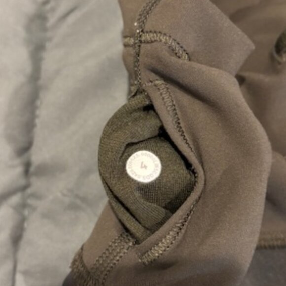 Lululemon Olive green leggings 25" size 4 - Picture 3 of 4